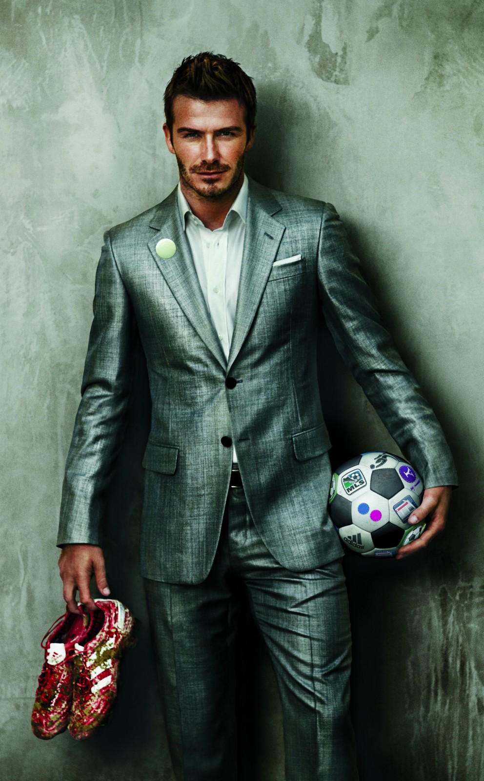 LA COLLECTION expo read into my black holes David Beckham by