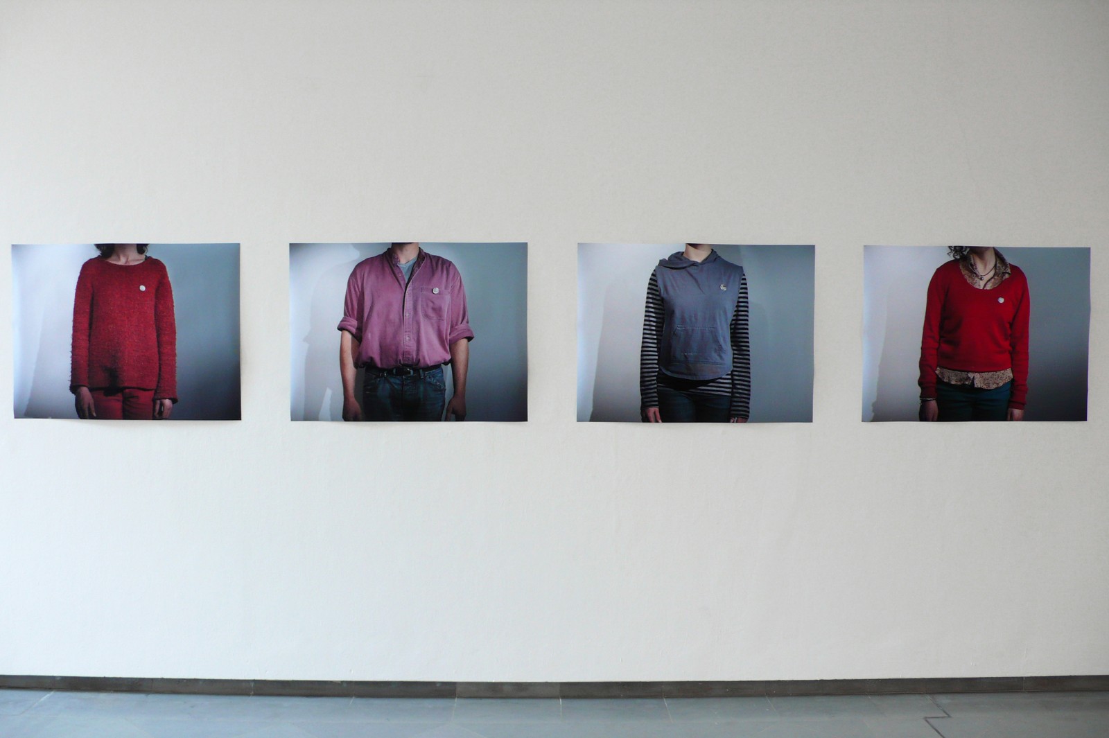 LA COLLECTION expo read into my black holes 19